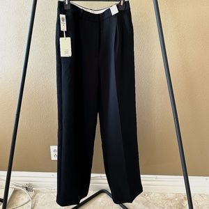 Aritzia Effortless Pant - Size 12 S